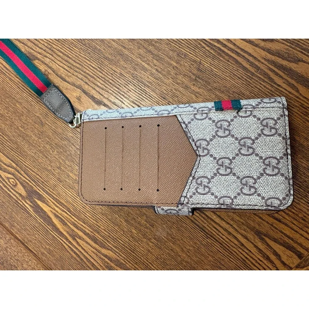 Gucci Designer GG Monogram Phone Wallet Case Mirror Card Holder Wristlet Beige